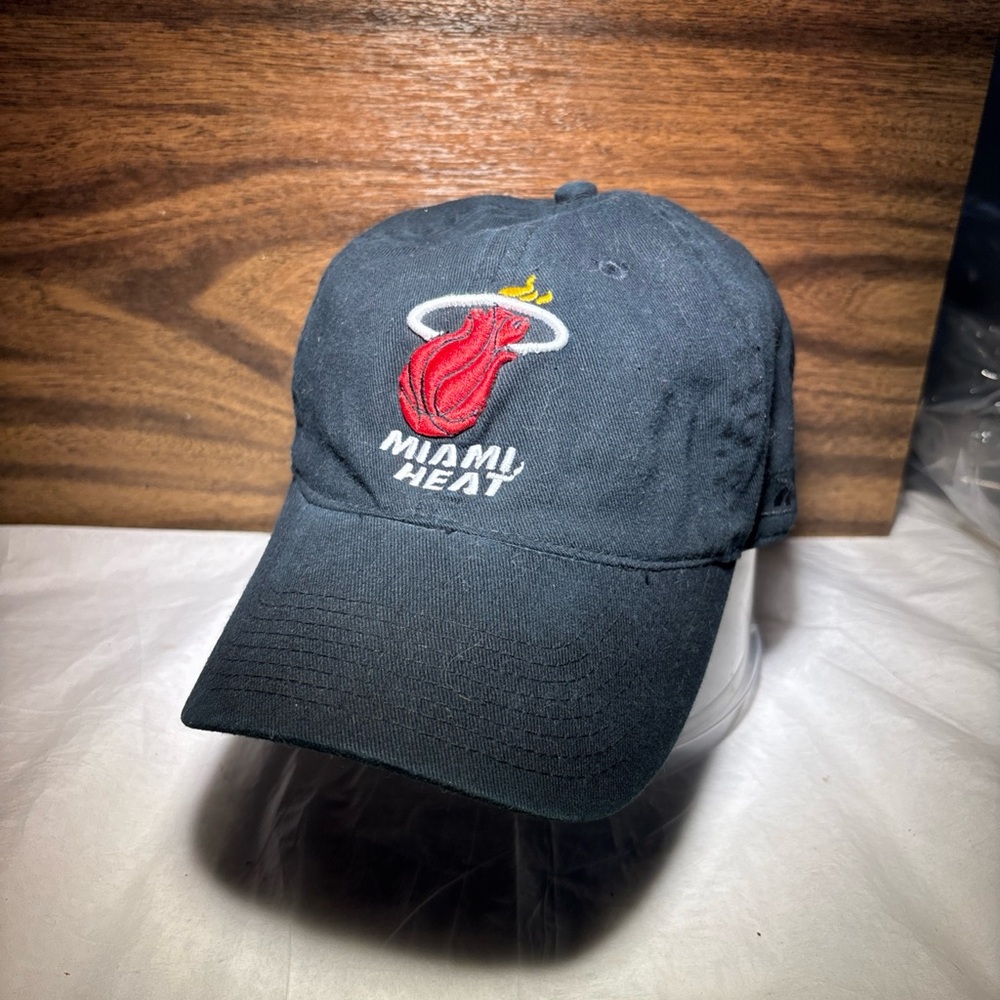 Miami Heat Black Reebok Hat Size M